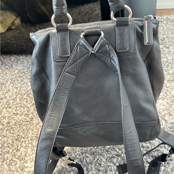 Givenchy pandora leather backpack - Picture 5 of 8
